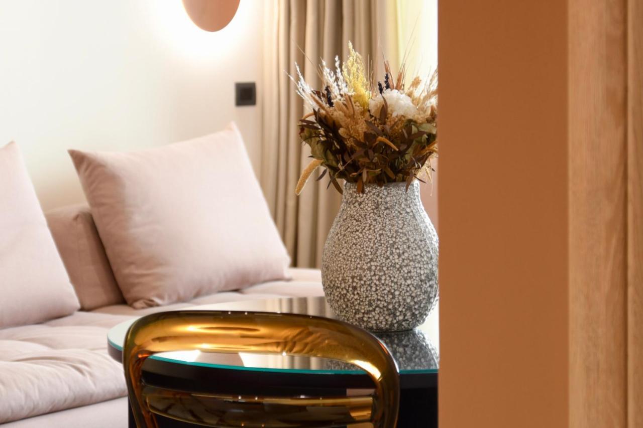 Pavo Art Aparthotel